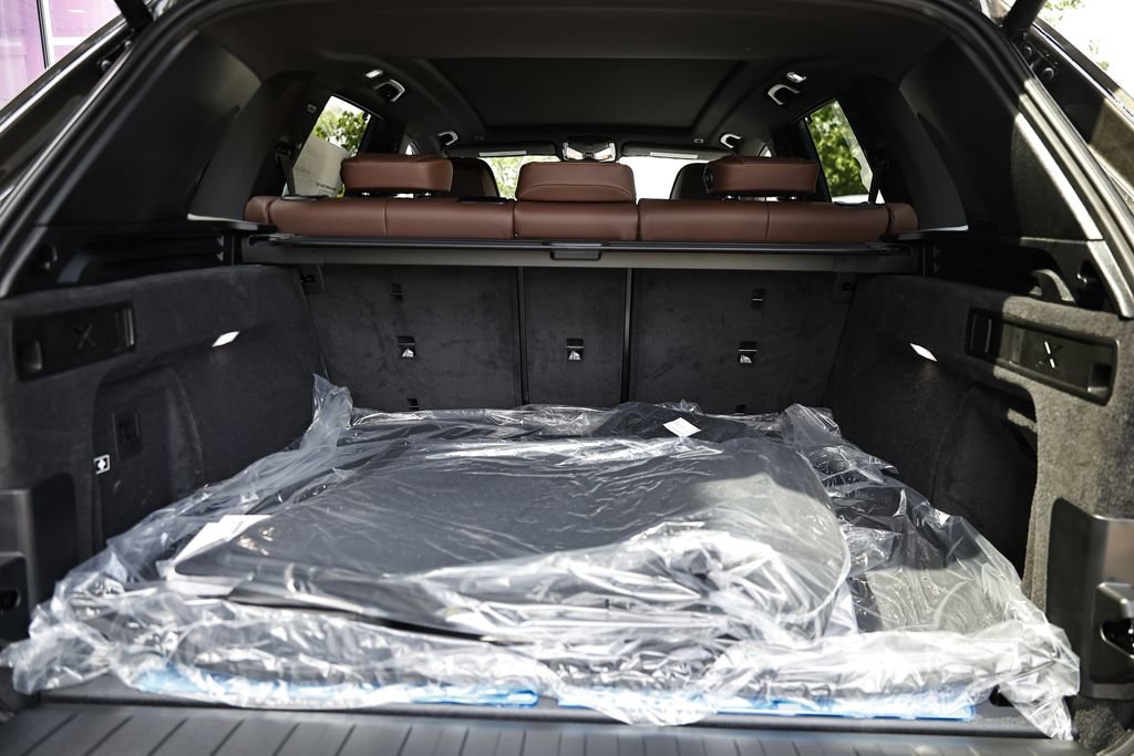 New 2026 BMW X5 xDrive50e w/ Executive Package image 30