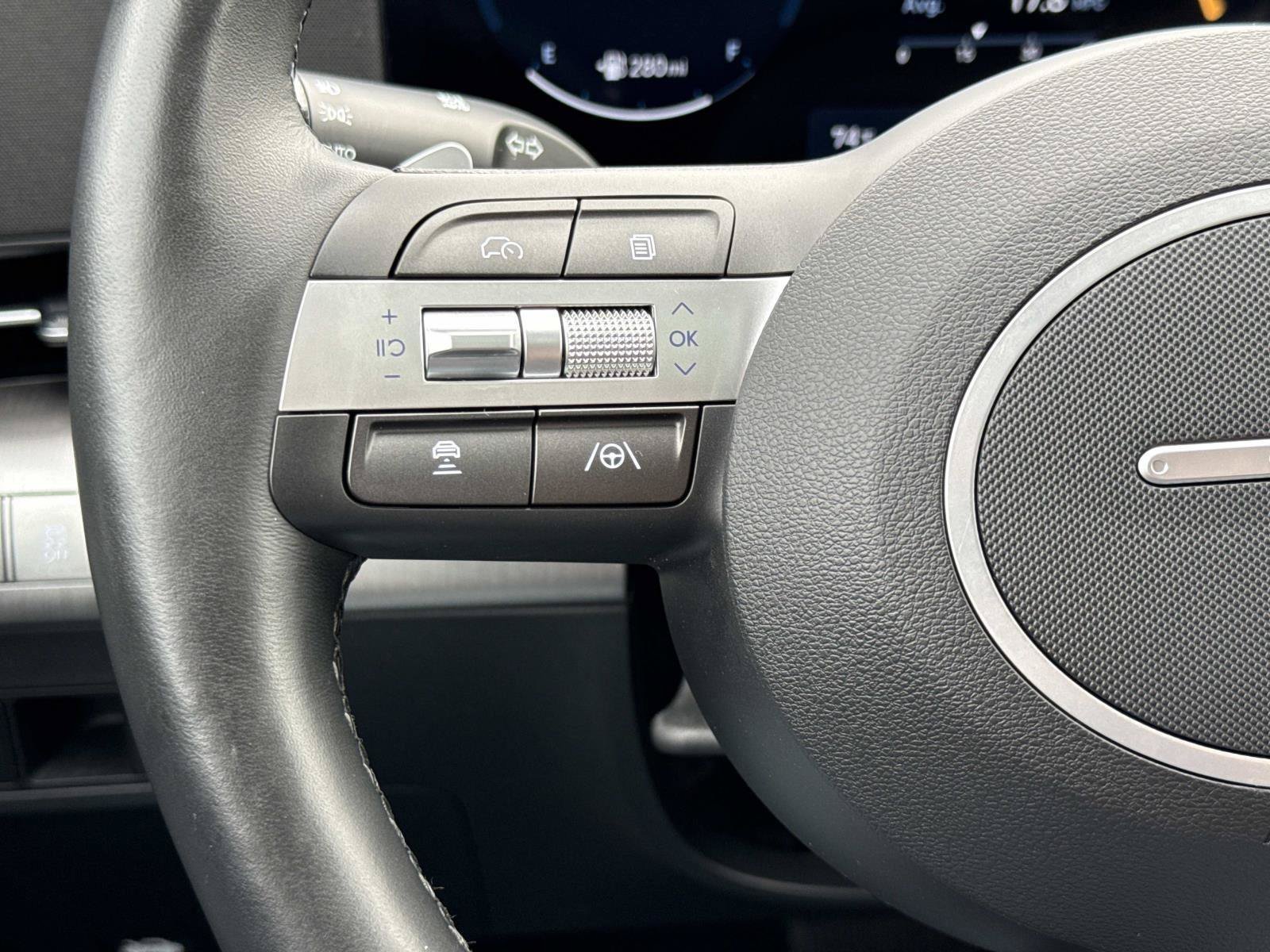 Certified 2024 Hyundai Kona Limited AWD/4WD image 10