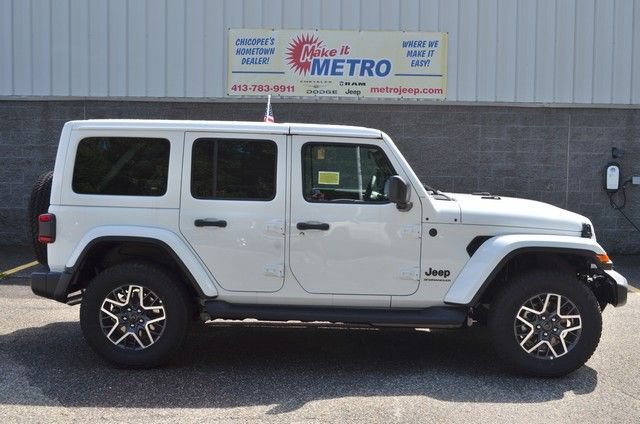 New 2026 Jeep Wrangler Unlimited Sahara AWD/4WD image 9