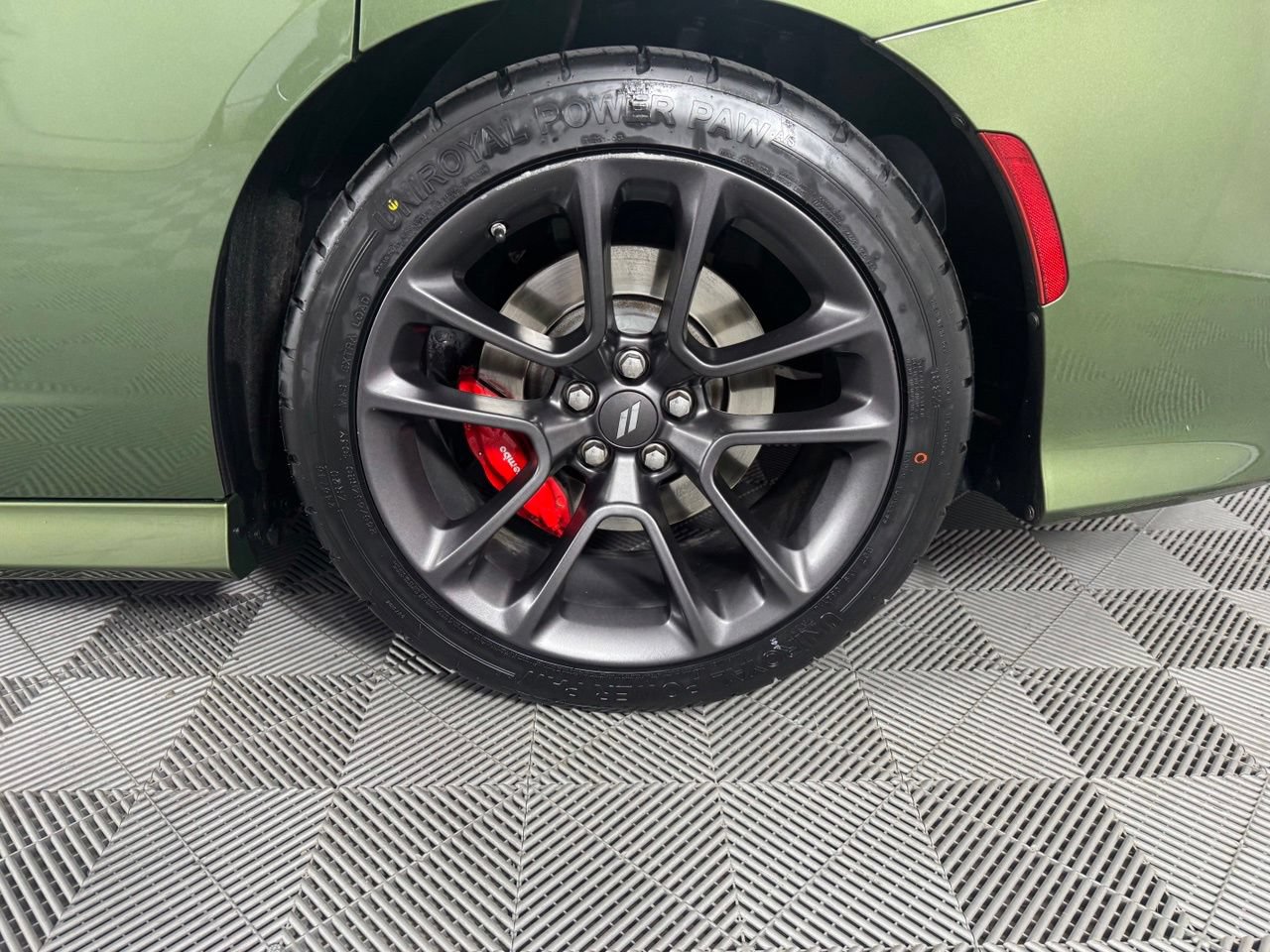 Used 2023 Dodge Charger R/T w/ Performance Handling Group RWD image 35