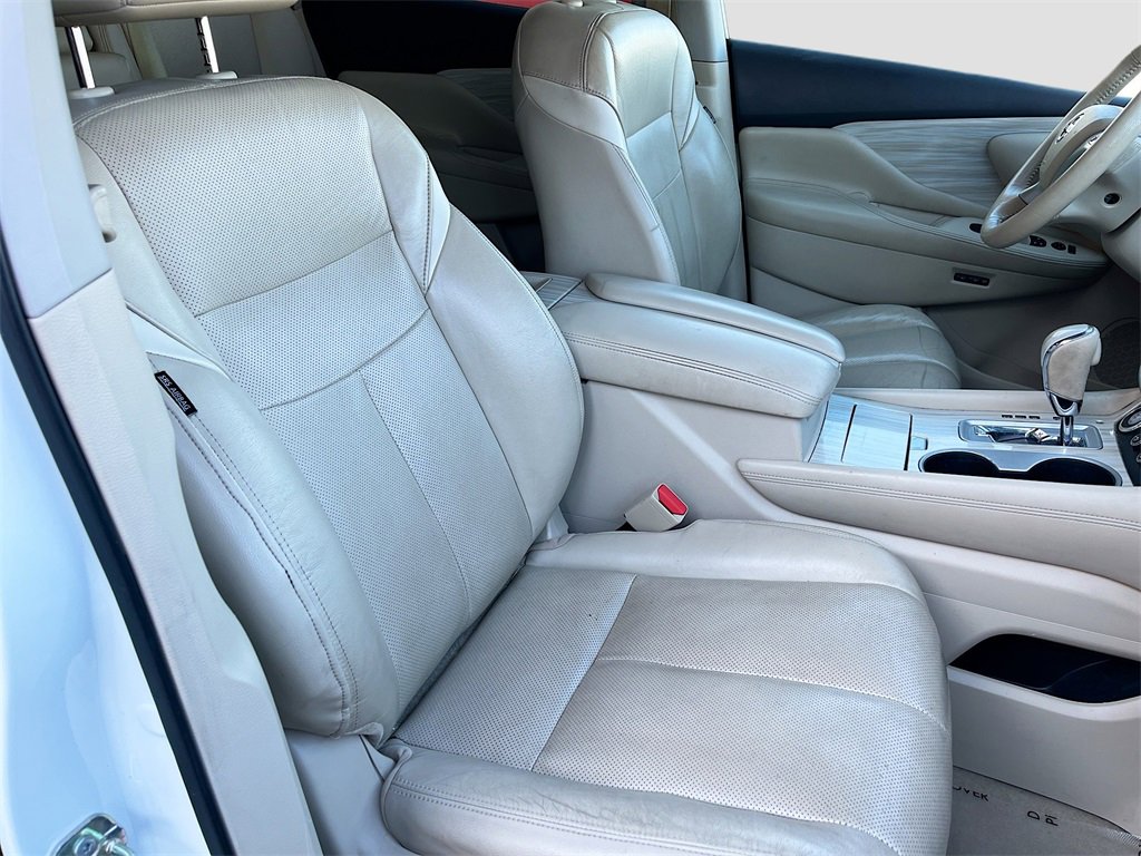 Used 2015 Nissan Murano Platinum w/ Cargo Package w/Cover image 28