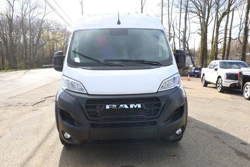 Used 2024 RAM ProMaster 2500 w/ Convenience Group FWD image 8