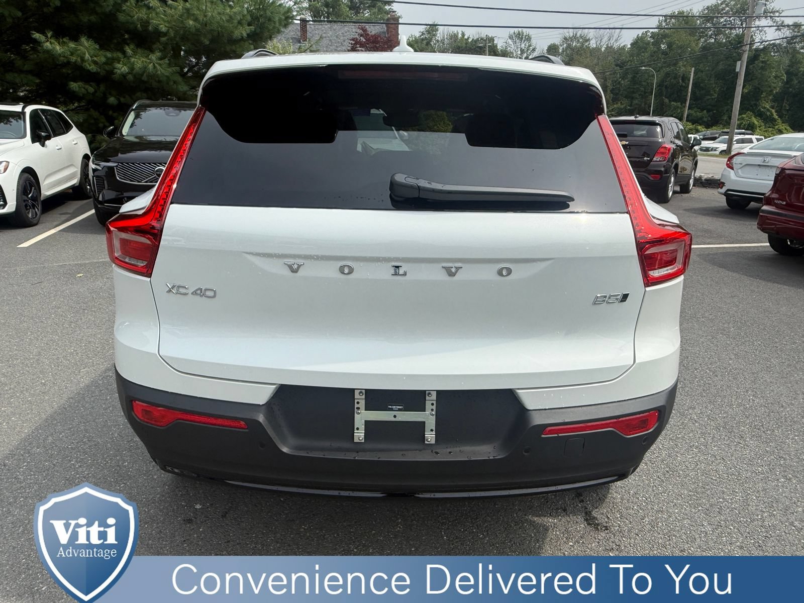New 2026 Volvo XC40 B5 Ultra w/ Protection Package Premier AWD/4WD image 7