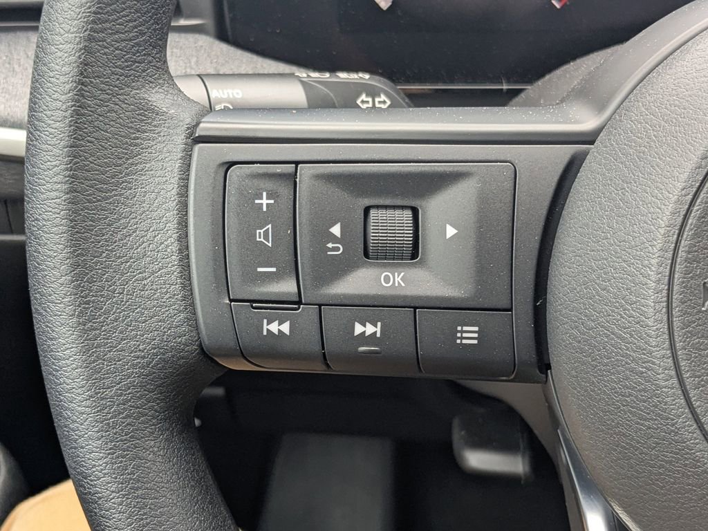 New 2026 Nissan Kicks SV image 23