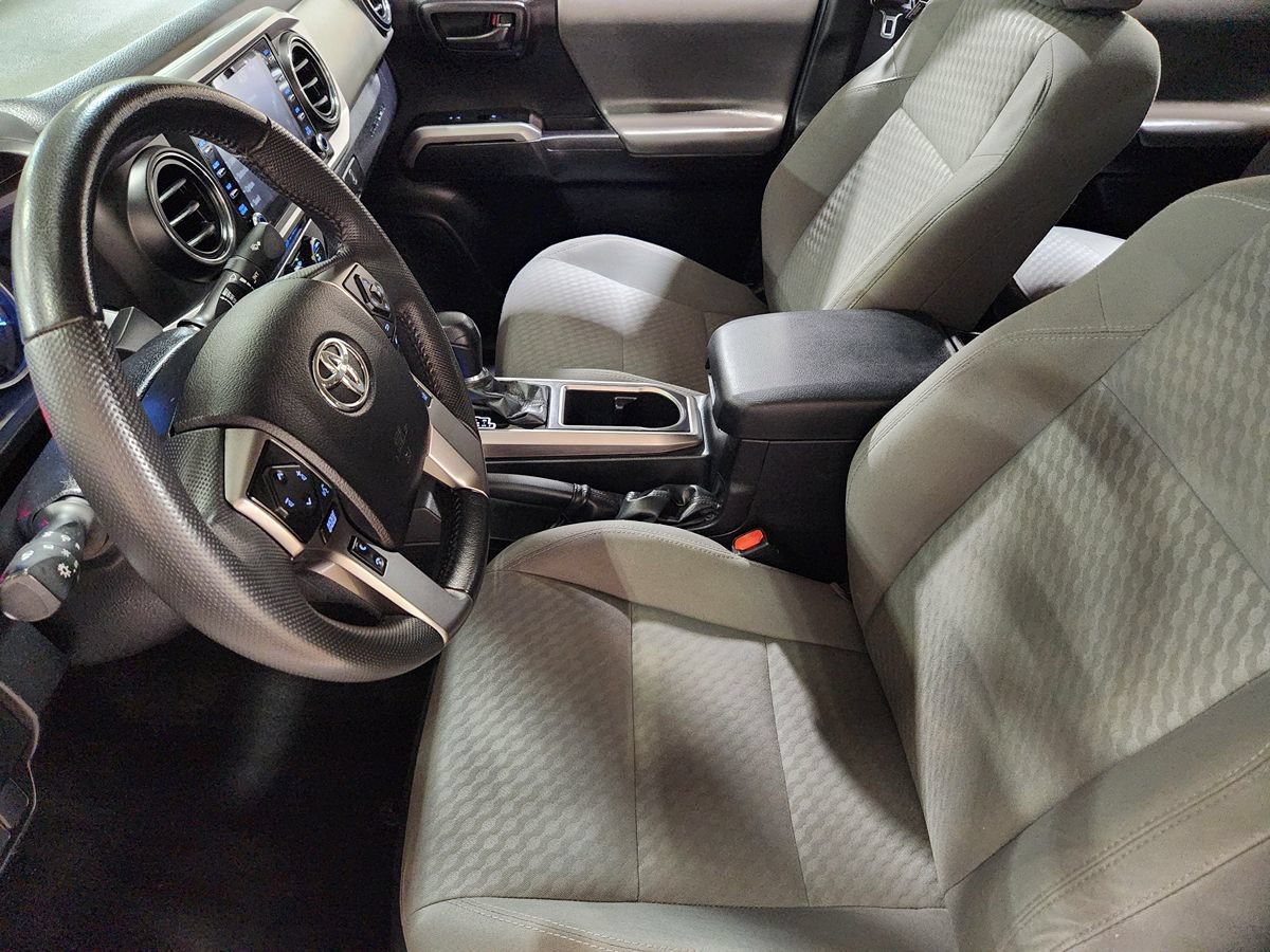 Used 2022 Toyota Tacoma SR5 RWD image 29