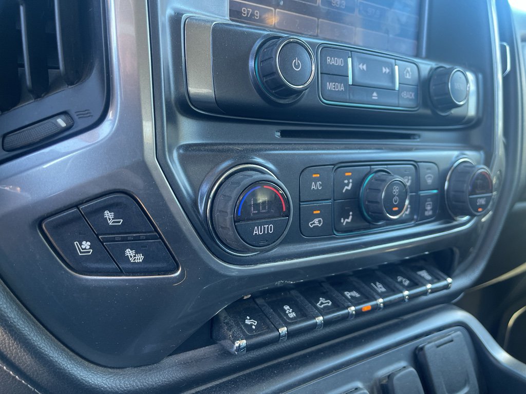 Used 2018 Chevrolet Silverado 2500 LTZ w/ Duramax Plus Package image 19