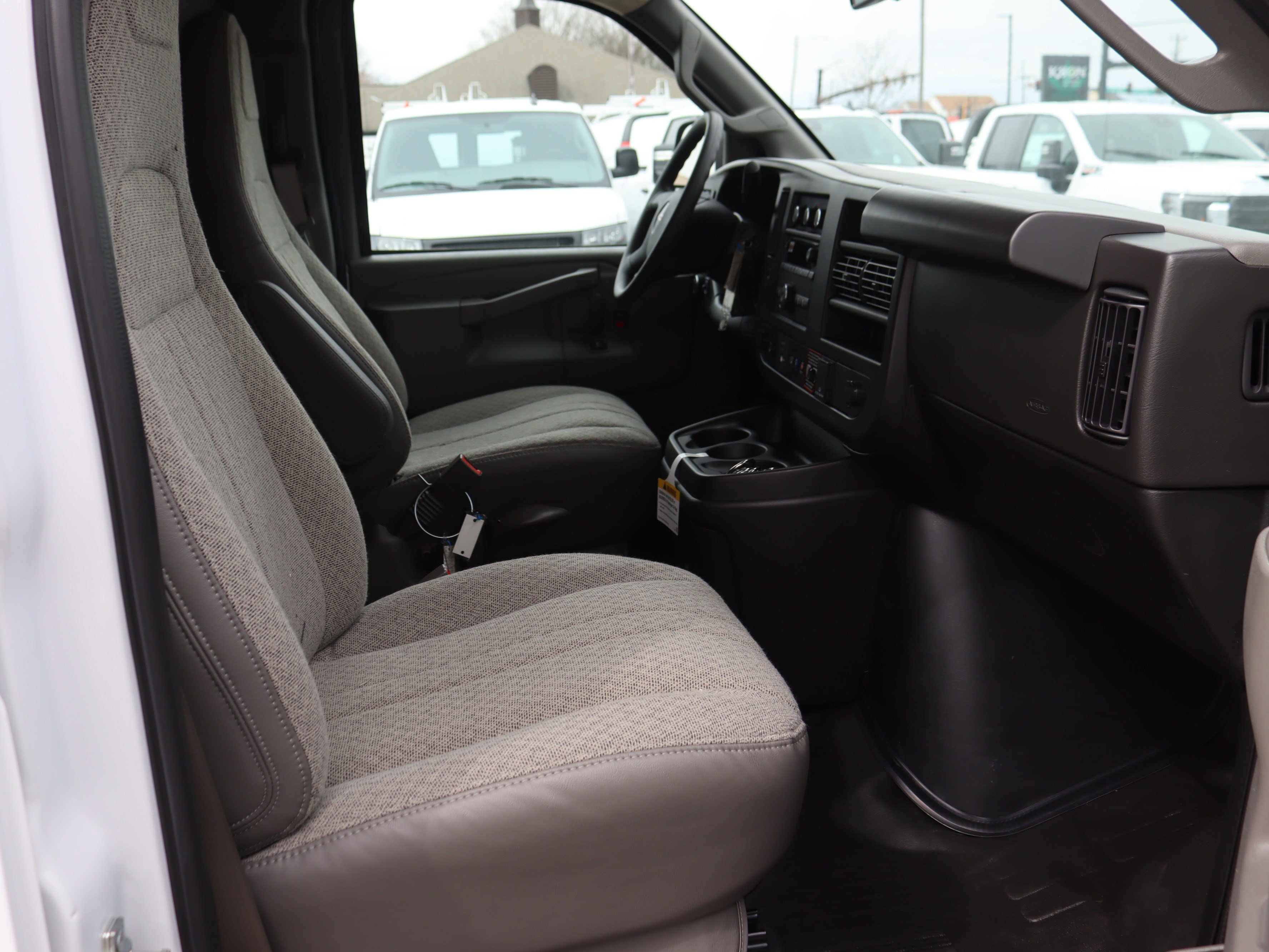 Used 2025 GMC Savana 2500 w/ Driver Convenience Package RWD image 33