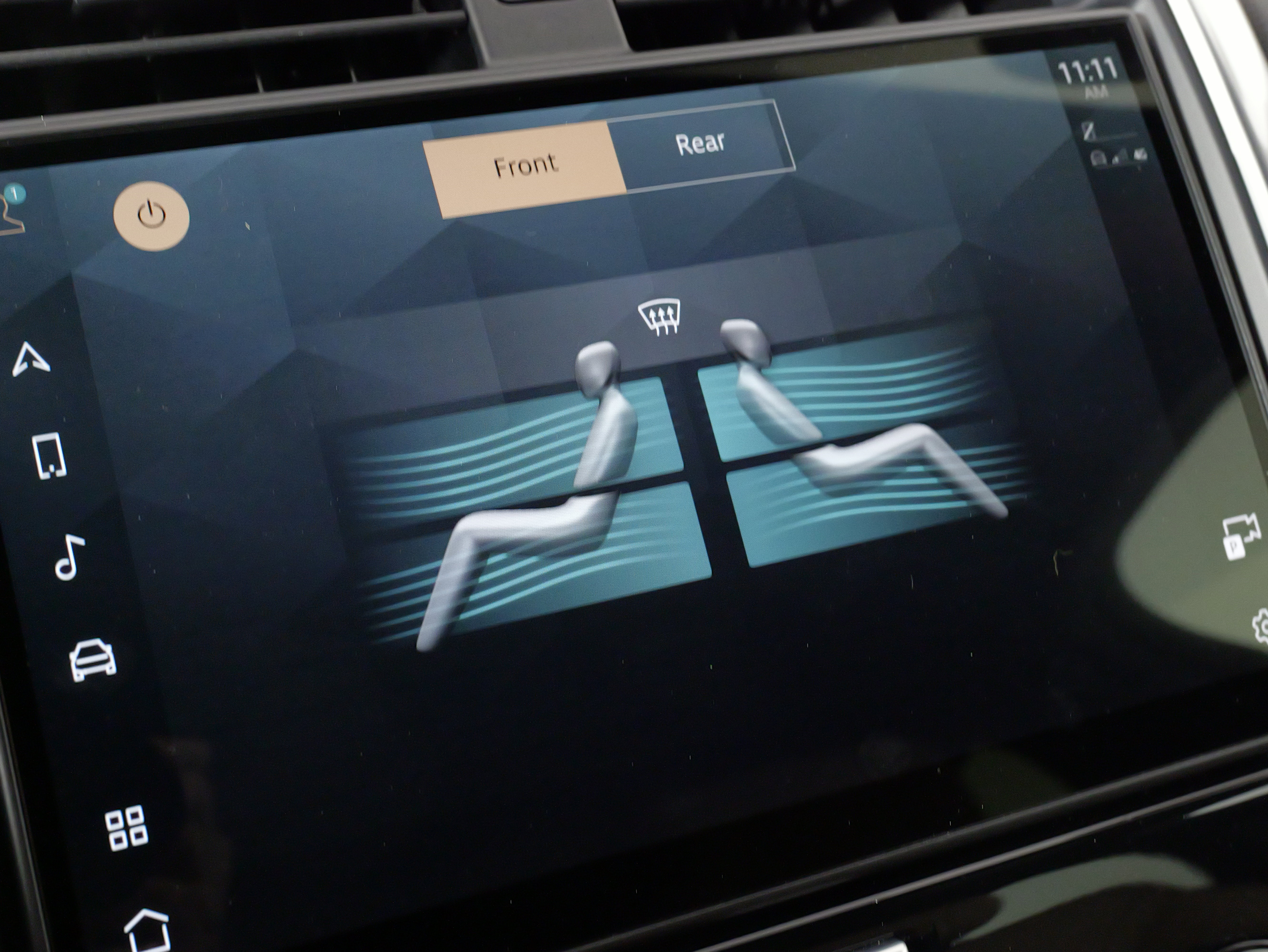 Used 2024 Land Rover Discovery Dynamic SE image 69