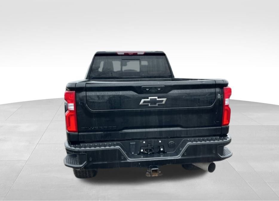 Used 2024 Chevrolet Silverado 2500 LT w/ Midnight Edition image 6