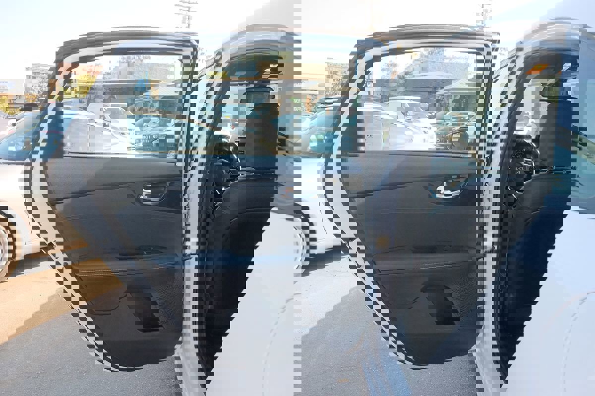 Used 2023 Kia Forte GT-Line image 34