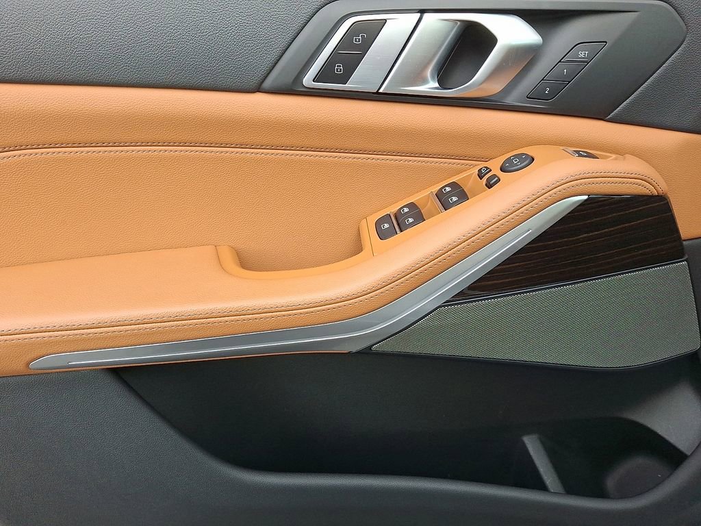 Used 2021 BMW X5 xDrive40i w/ Premium Package image 8