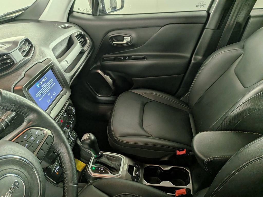 Used 2019 Jeep Renegade Limited image 26
