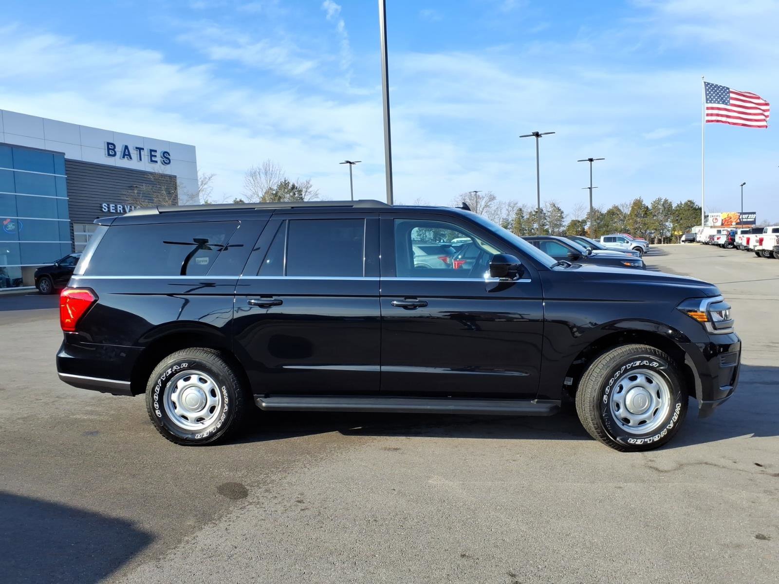 Certified 2023 Ford Expedition Max XL image 2