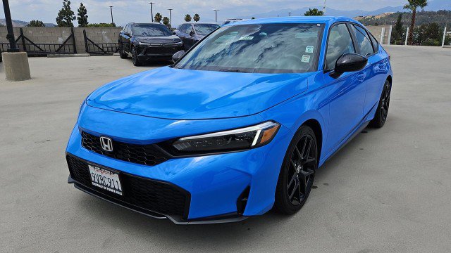 Used 2025 Honda Civic Sport image 1