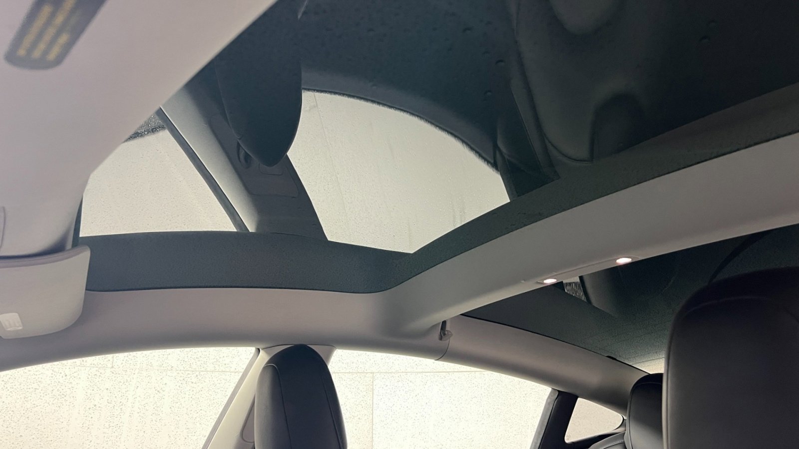 Used 2023 Tesla Model 3 Performance image 26