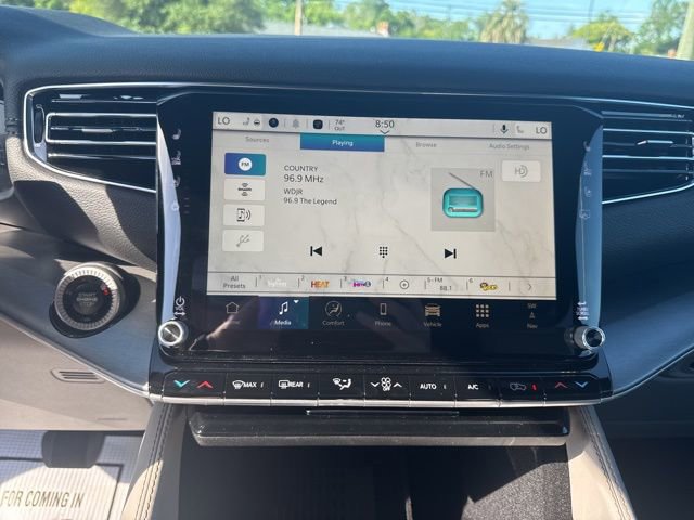 New 2026 Jeep Grand Wagoneer 2WD image 17