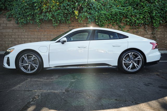 Used 2022 Audi e-tron GT Premium Plus image 4