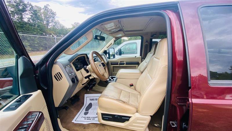 Used 2010 Ford F250 Lariat image 9