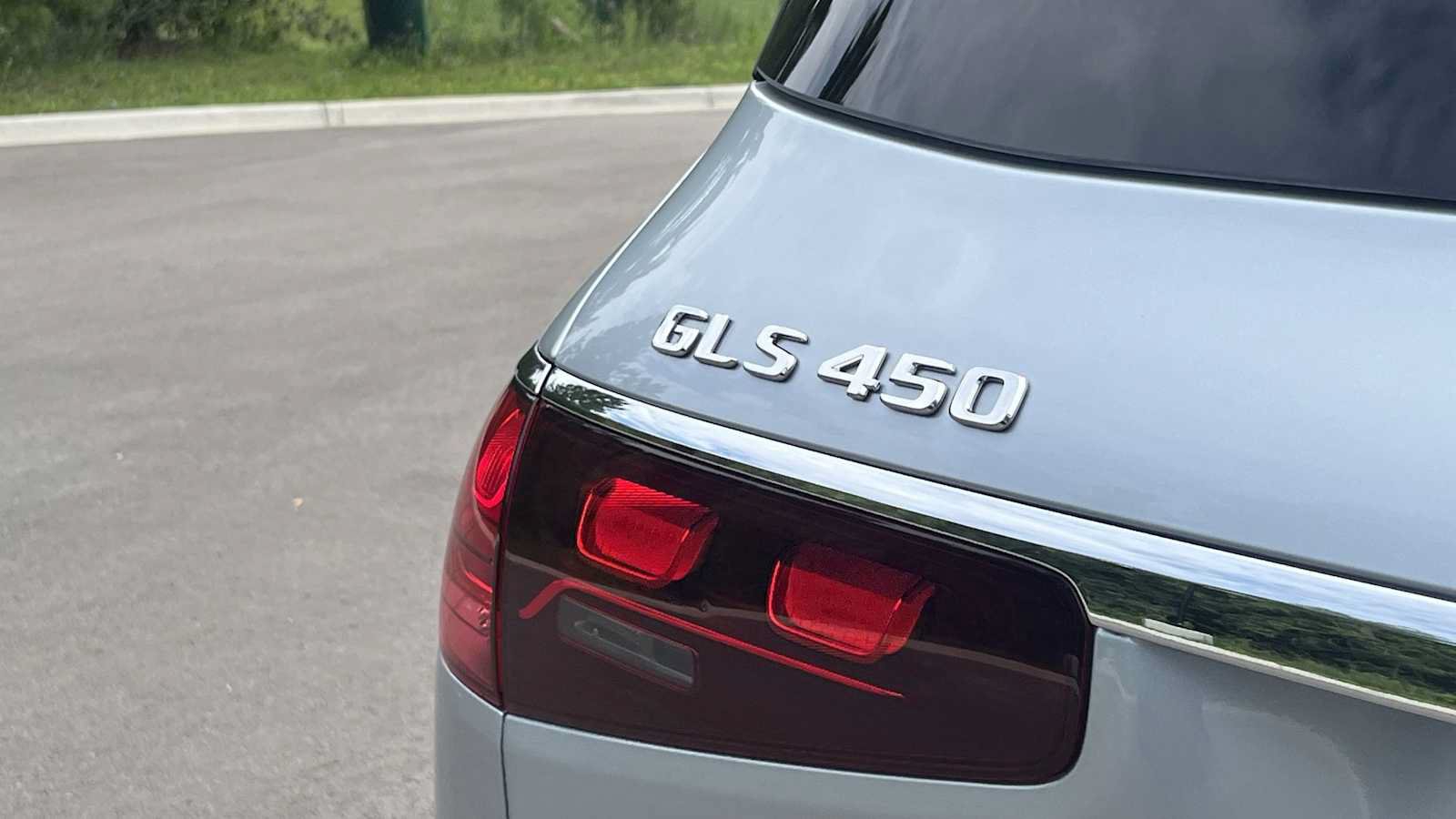 New 2026 Mercedes-Benz GLS 450 4MATIC image 24