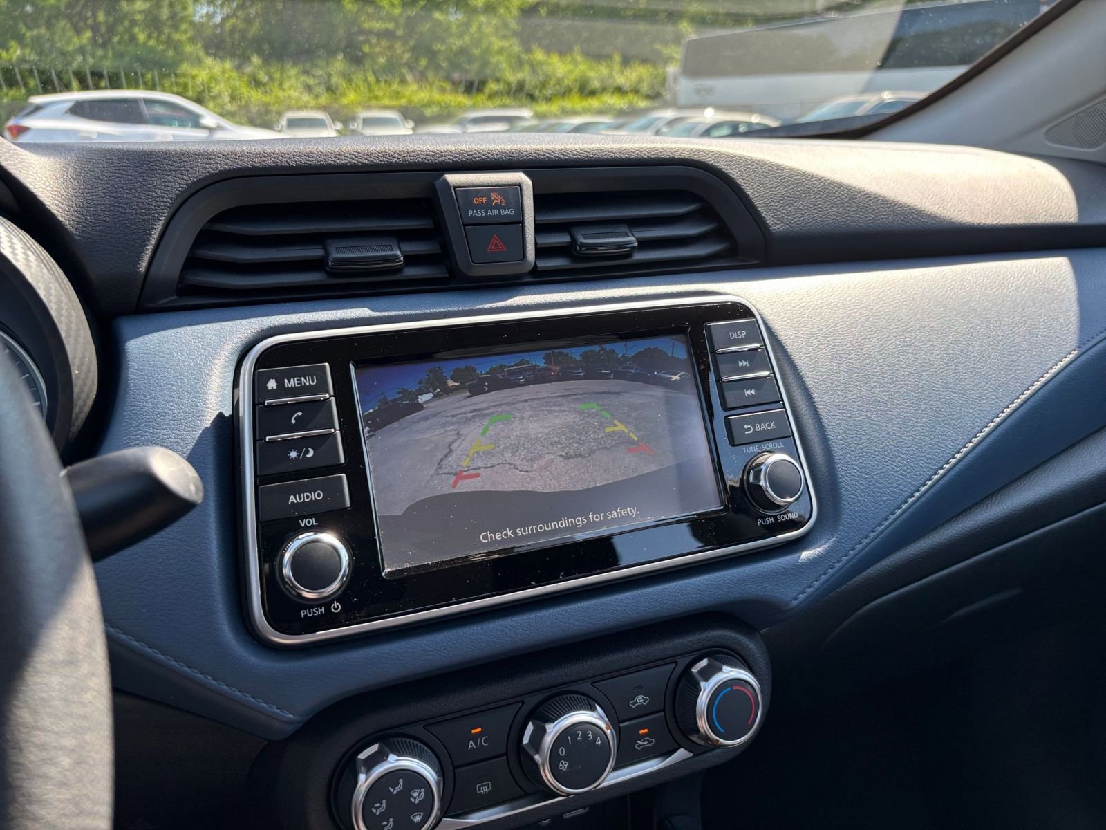 Used 2025 Nissan Versa SV FWD image 22