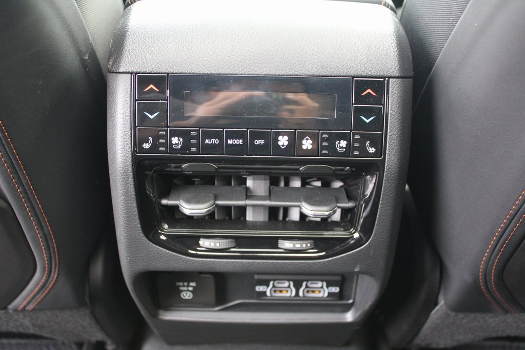 Used 2025 Jeep Grand Cherokee Summit image 37