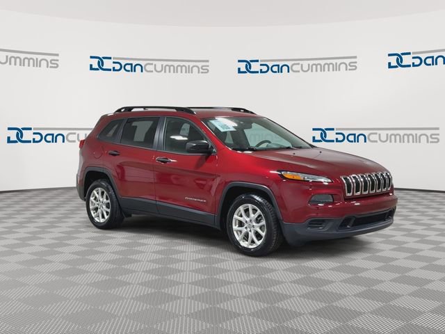 Used 2015 Jeep Cherokee Sport w/ Sport Appearance Group FWD image 2