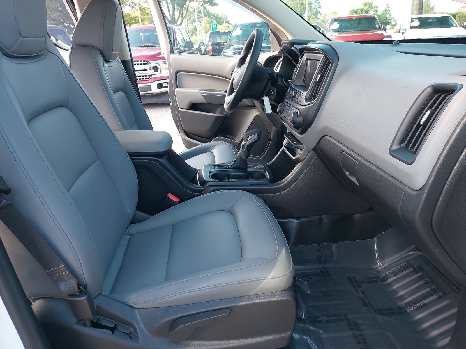 Used 2022 Chevrolet Colorado W/T w/ WT Convenience Package RWD image 10