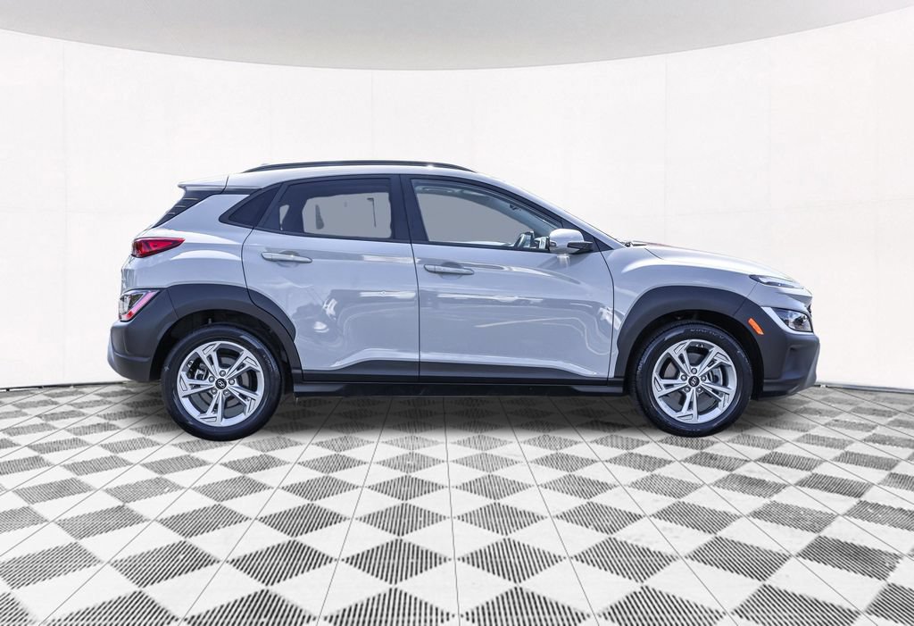 Used 2022 Hyundai Kona SEL w/ Convenience Package AWD/4WD image 11