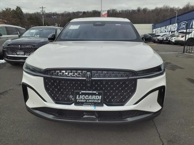 New 2024 Lincoln Nautilus Premier w/ Equipment Group 102A AWD/4WD image 2