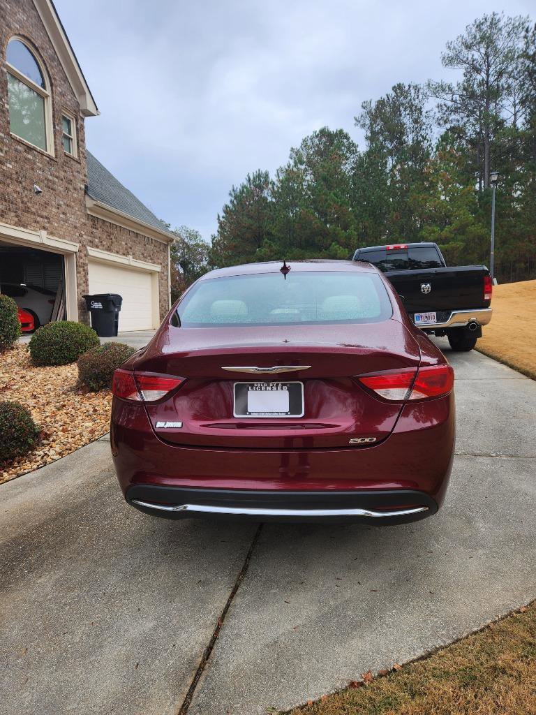 Used 2017 Chrysler 200 Limited Platinum image 5