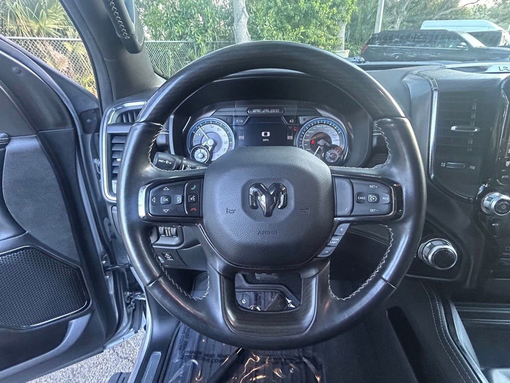 Used 2022 RAM 1500 Limited w/ Body Color Bumper Group image 15