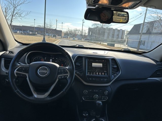 Used 2017 Jeep Cherokee High Altitude w/ Technology Group image 3