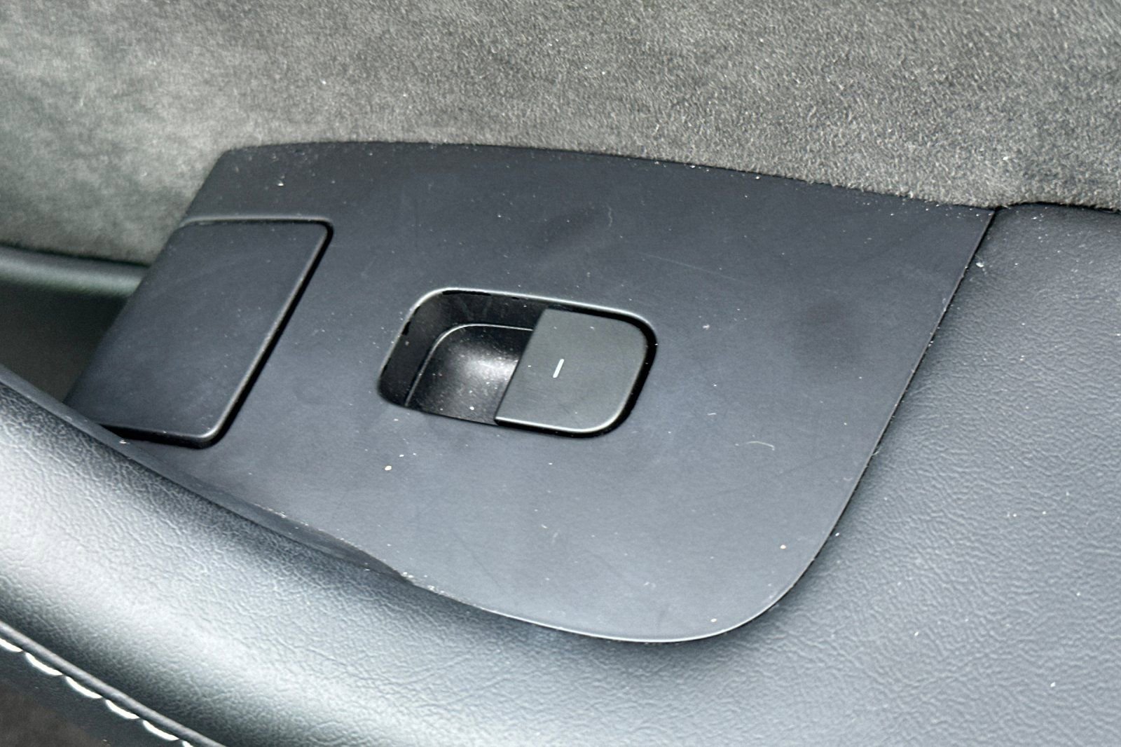 Used 2024 Tesla Model Y Long Range image 22