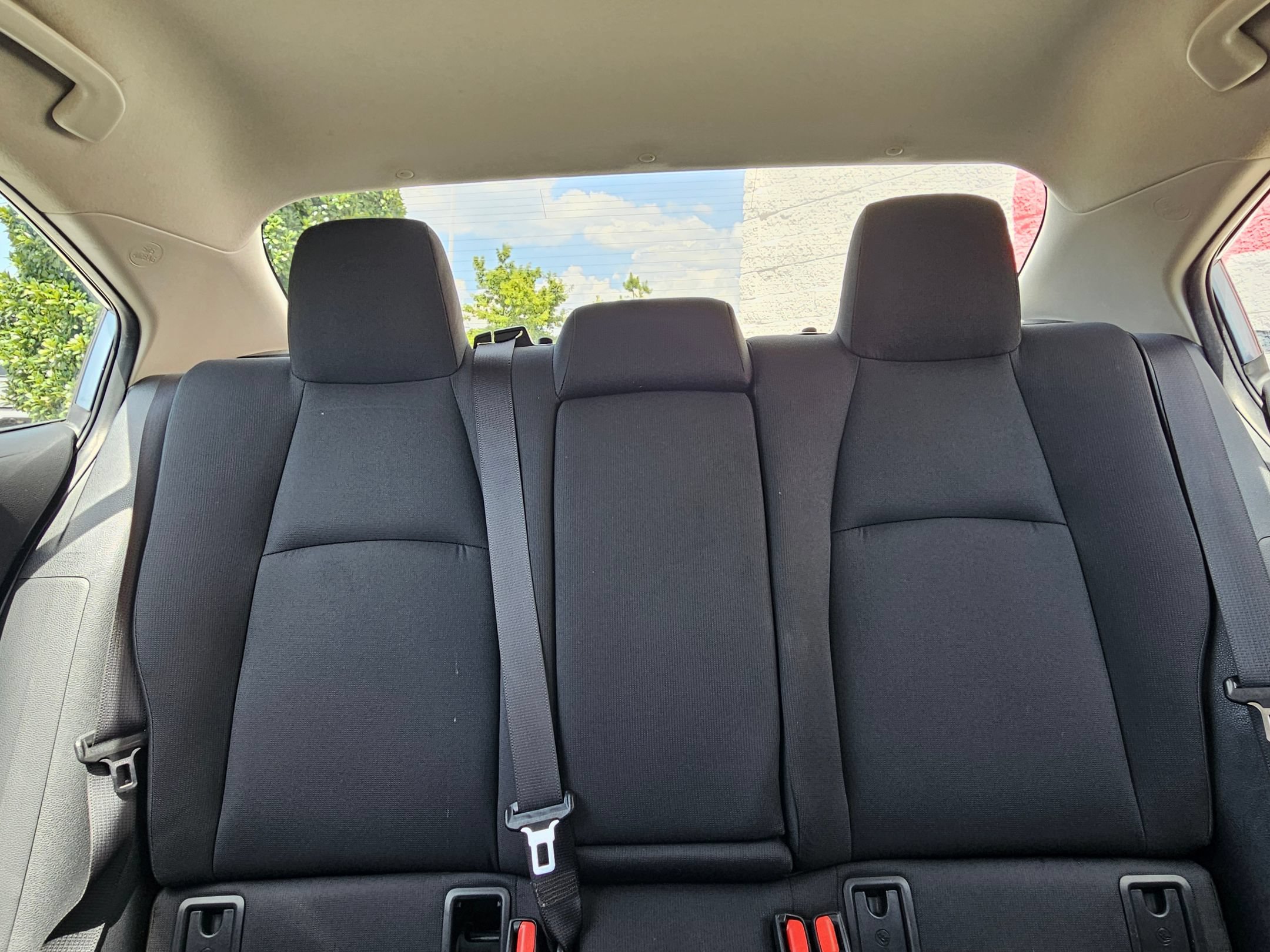 Used 2022 Toyota Corolla LE FWD image 25
