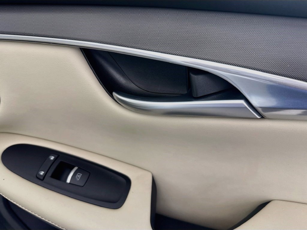 Used 2022 INFINITI QX50 Luxe FWD image 30