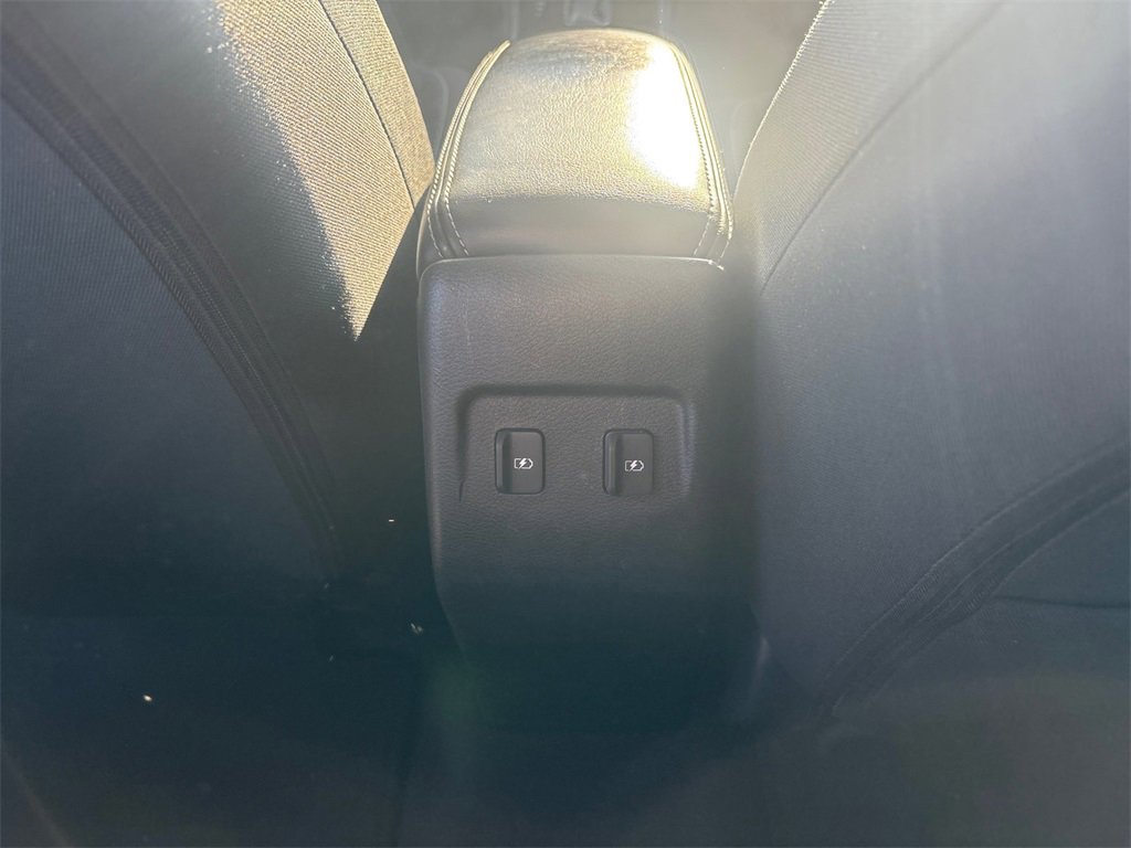 Used 2023 Nissan Kicks SV image 12