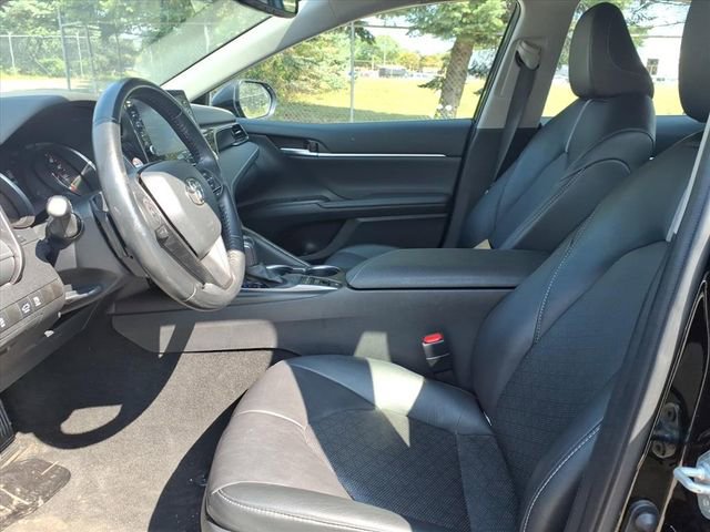 Used 2023 Toyota Camry XSE image 12