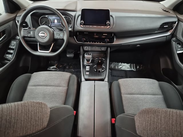 Used 2022 Nissan Rogue SV image 10