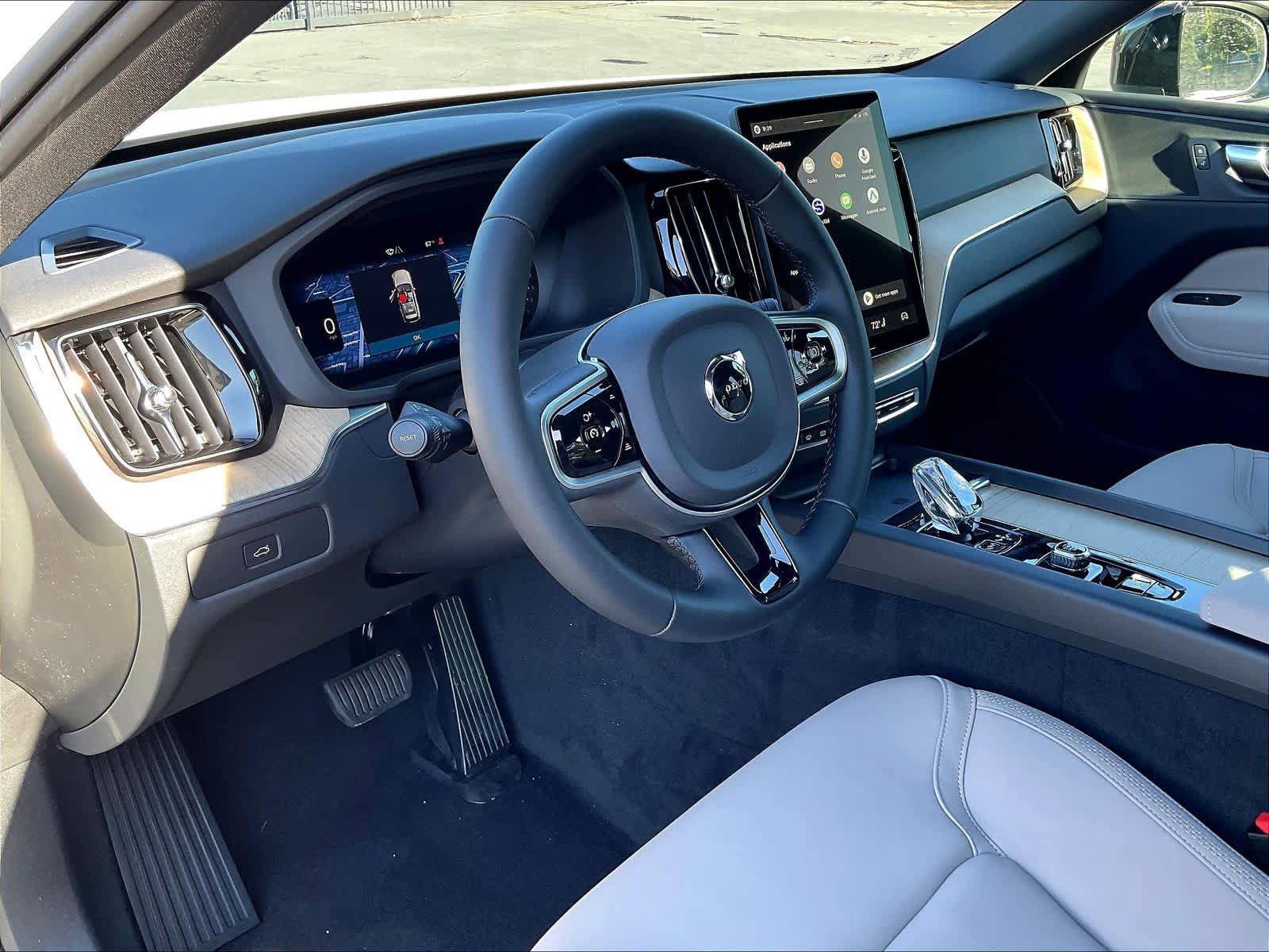 New 2026 Volvo XC60 B5 Plus w/ Climate Package AWD/4WD image 8