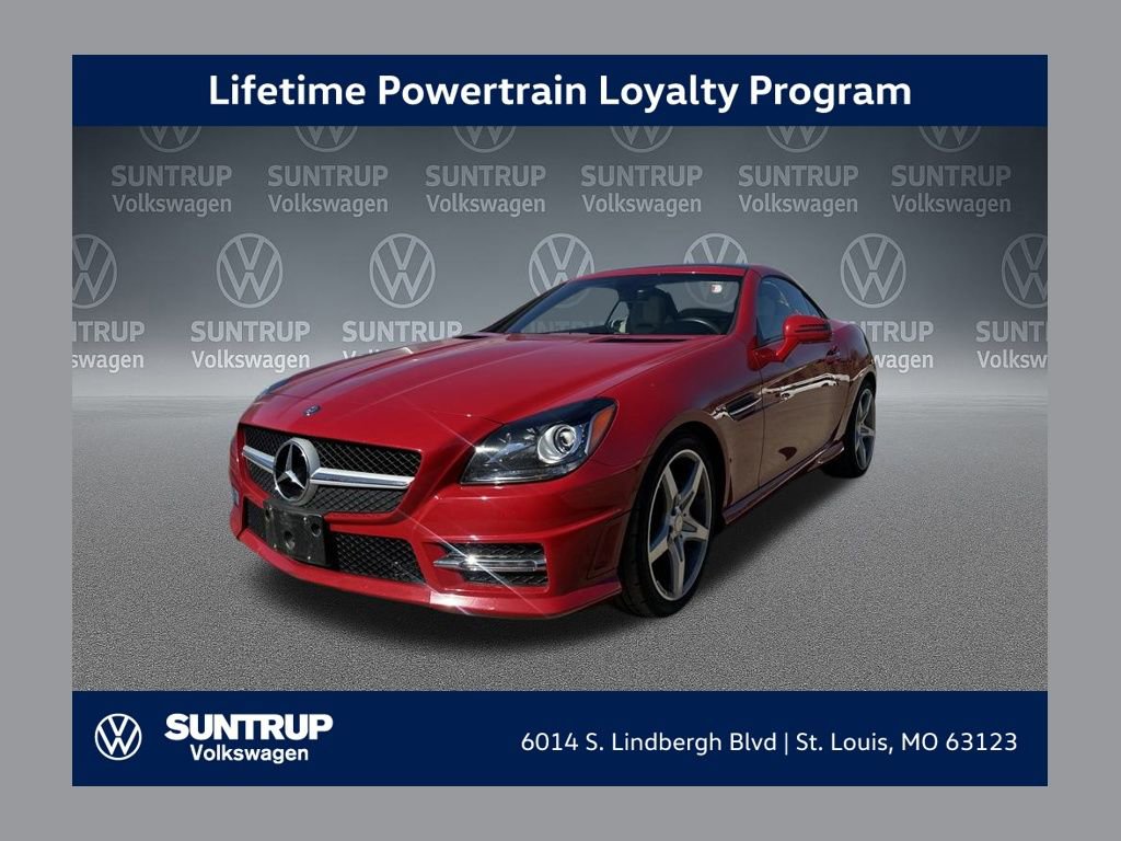 Used 2016 Mercedes-Benz SLK 300 image 1