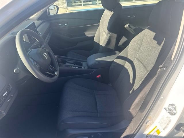 Used 2023 Honda Accord EX image 19