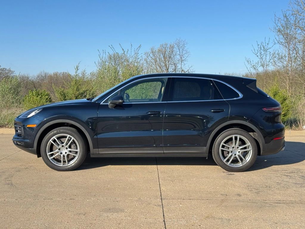Certified 2023 Porsche Cayenne AWD/4WD image 2