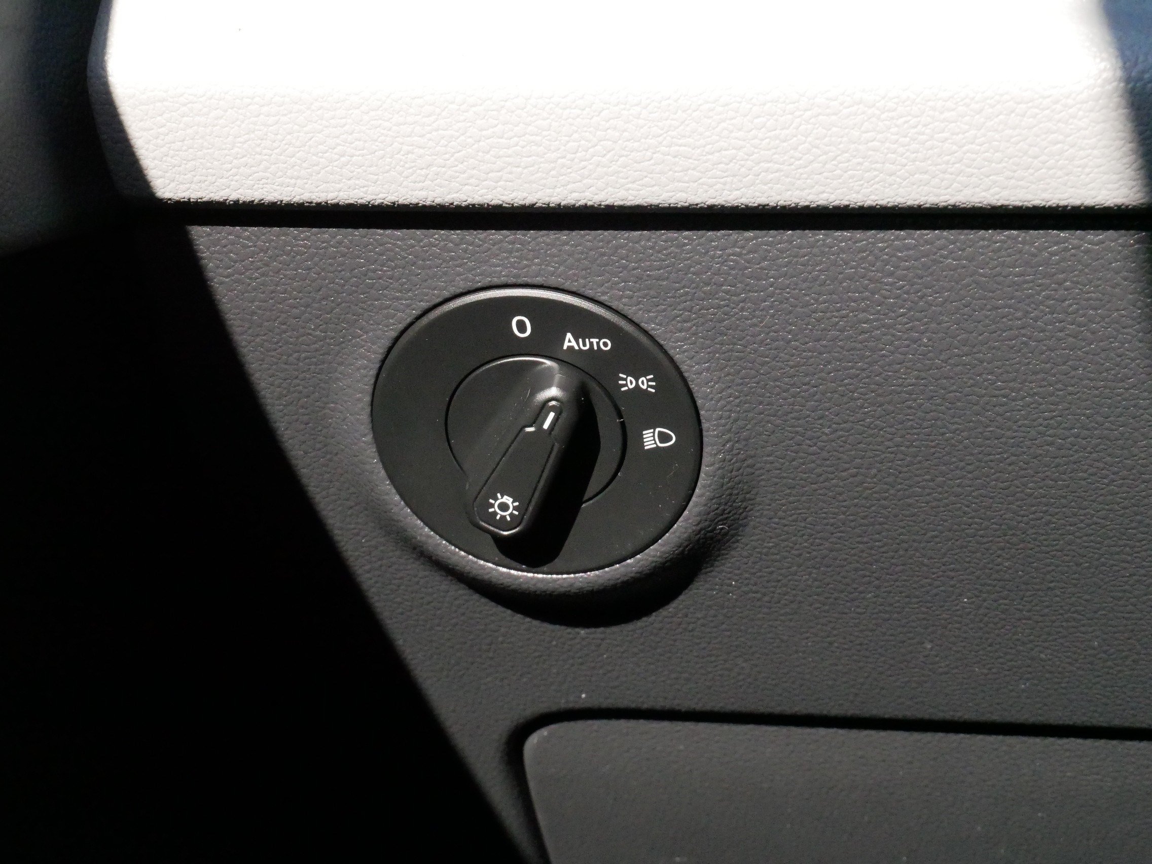 Certified 2024 Volkswagen Taos S AWD/4WD image 29