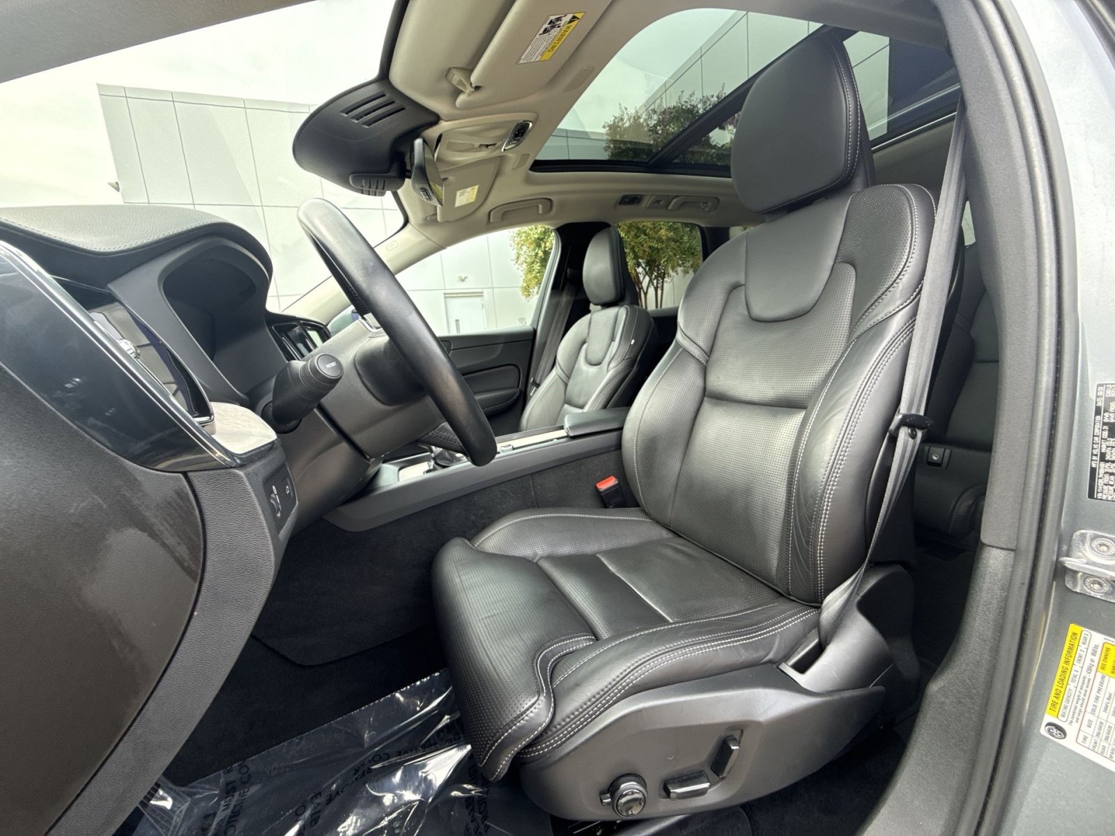 Used 2021 Volvo XC60 T5 Inscription w/ Advanced Package AWD/4WD image 21
