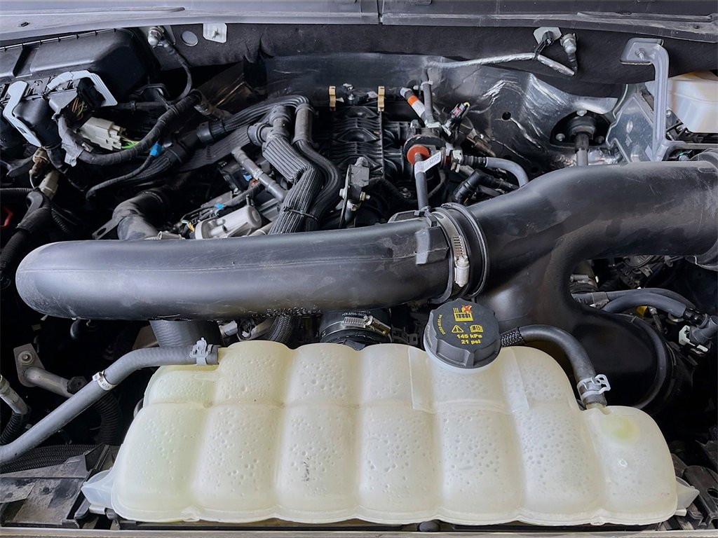 Used 2024 Ford Expedition XLT image 31