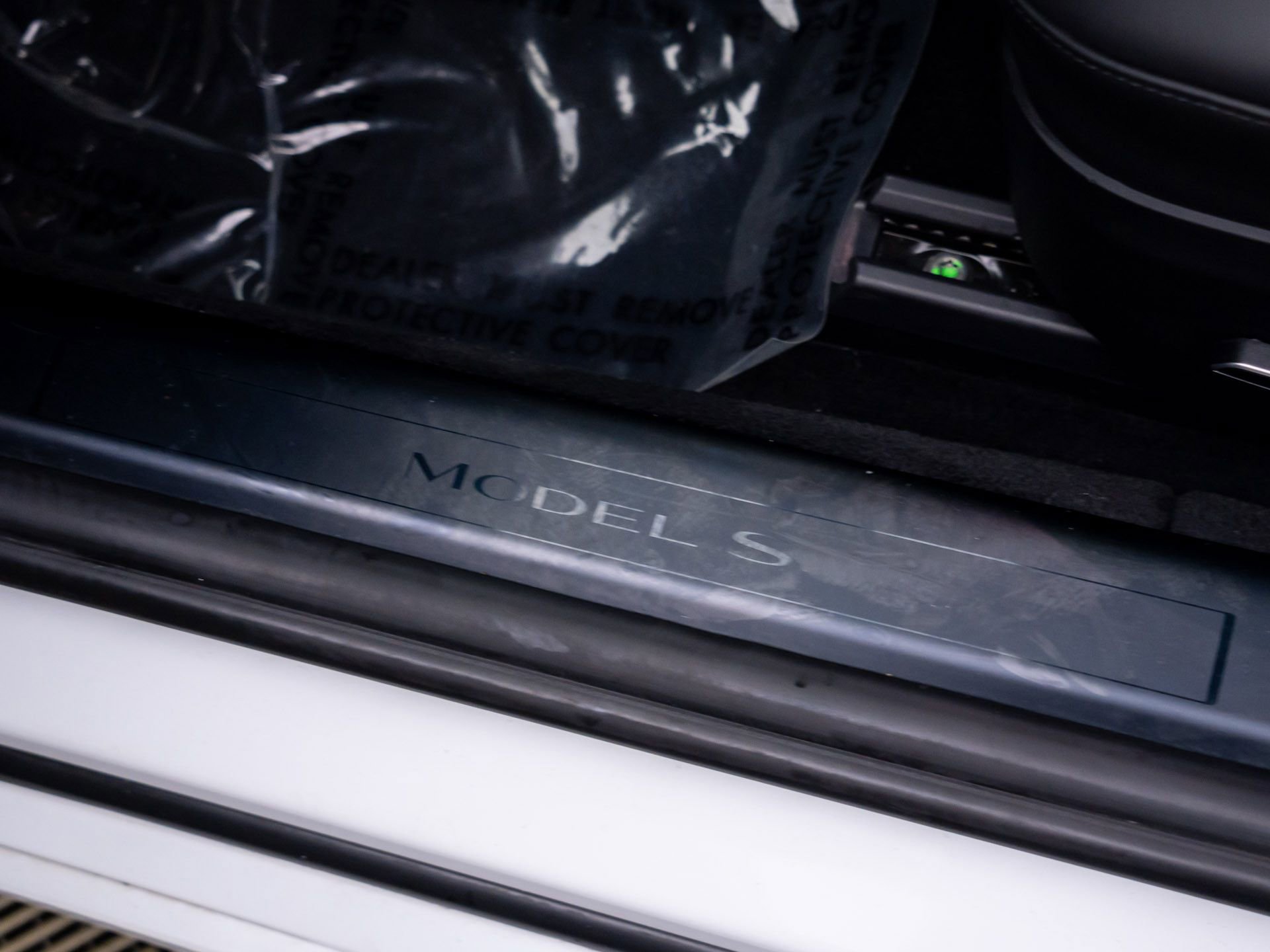 Used 2021 Tesla Model S Plaid image 14