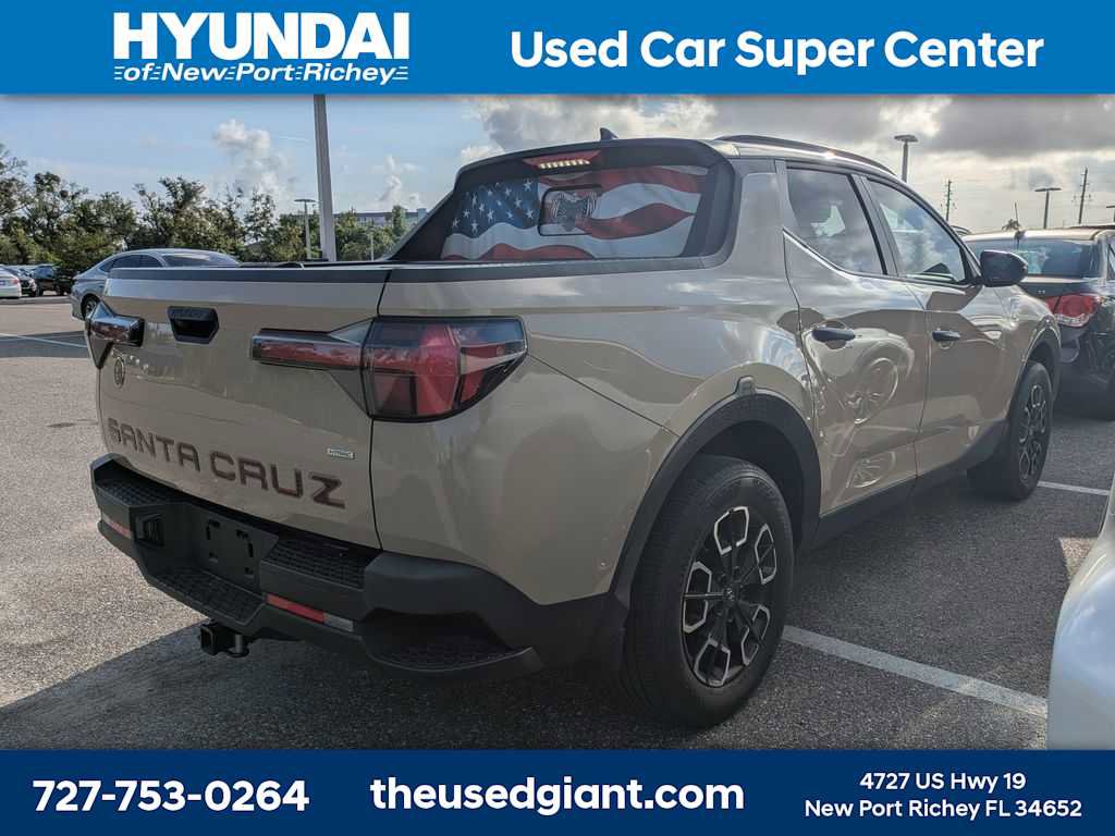 Certified 2023 Hyundai Santa Cruz SEL w/ Activity Package AWD/4WD image 2