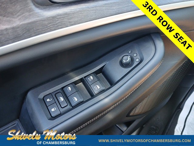 Used 2023 Jeep Grand Cherokee L Limited image 41
