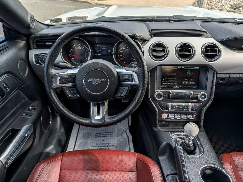 Used 2015 Ford Mustang GT Premium RWD image 22