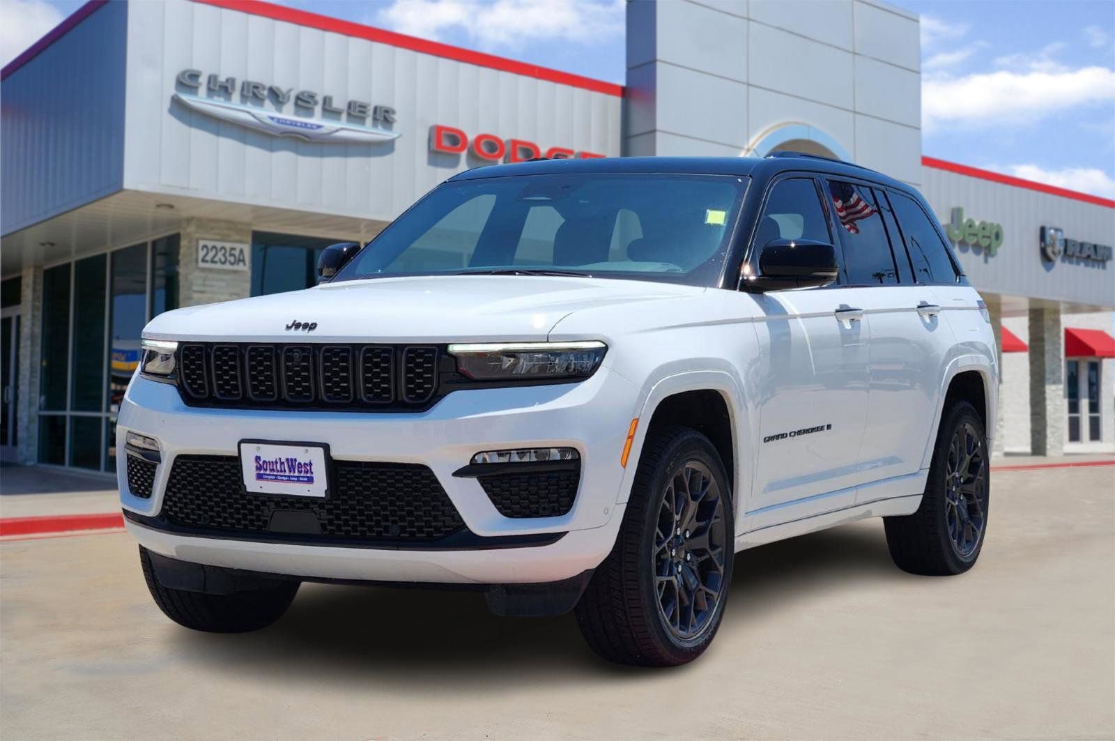 New 2025 Jeep Grand Cherokee Summit w/ High Altitude Package image 2